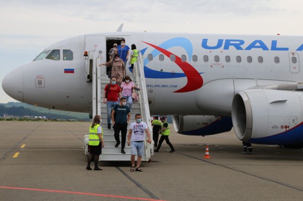 «Уральские авиалинии» выполнили первый рейс Москва – Горно-Алтайск