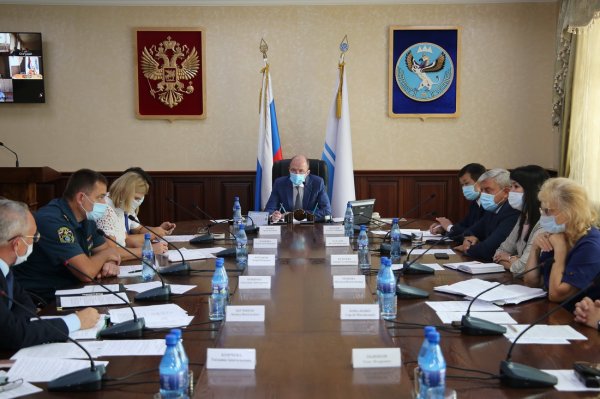 Олег Хорохордин объявил о снятии ряда ограничений в Республике Алтай