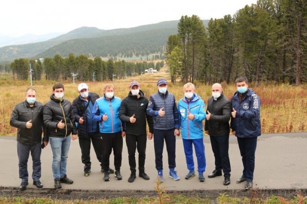 Олег Хорохордин встретился с членами сборной России по биатлону