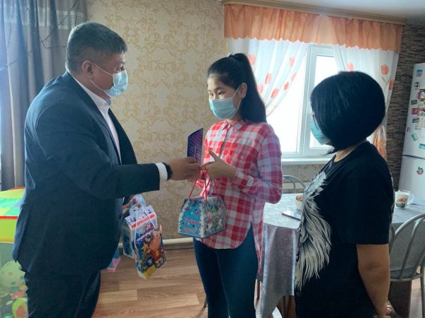 Центр управления регионом Республики Алтай принял участие в акции «Елка желаний»