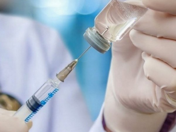 Поликлиника Горно-Алтайска приглашает граждан на вакцинацию