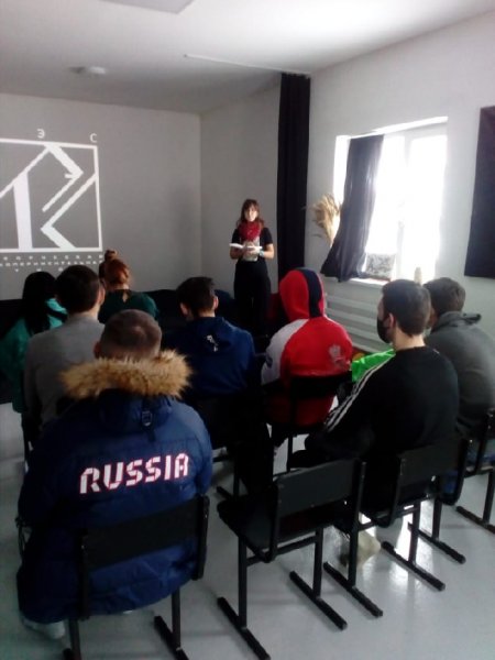 Для “сложных” подростков в Горно-Алтайске провели занятия в творческой мастерской