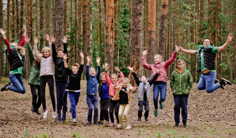 Путин предложил компенсировать родителям 50% стоимости путевки для детей в летние загородные лагеря