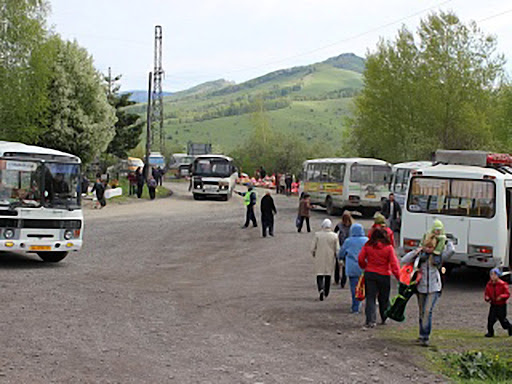 В Родительский день в Горно-Алтайске до кладбища №3 ходят 20 автобусов