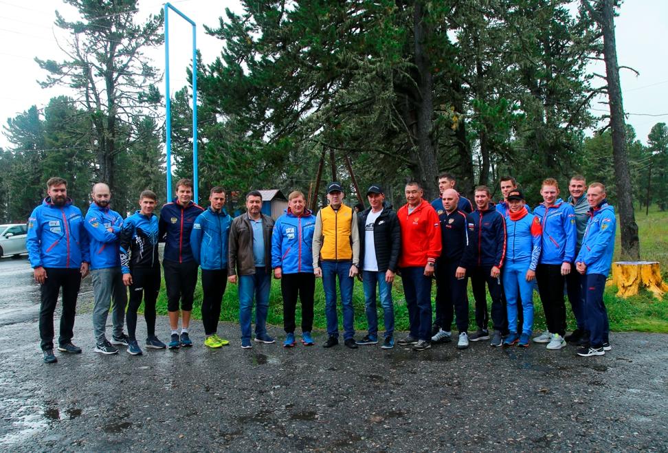 Олег Хорохордин и Роман Птицын встретились с членами сборной России по биатлону