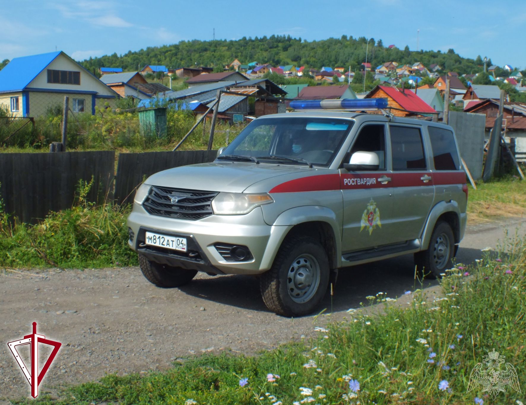 При участии росгвардейцев в Горно-Алтайске задержан водитель автомобиля, который скрылся с места ДТП