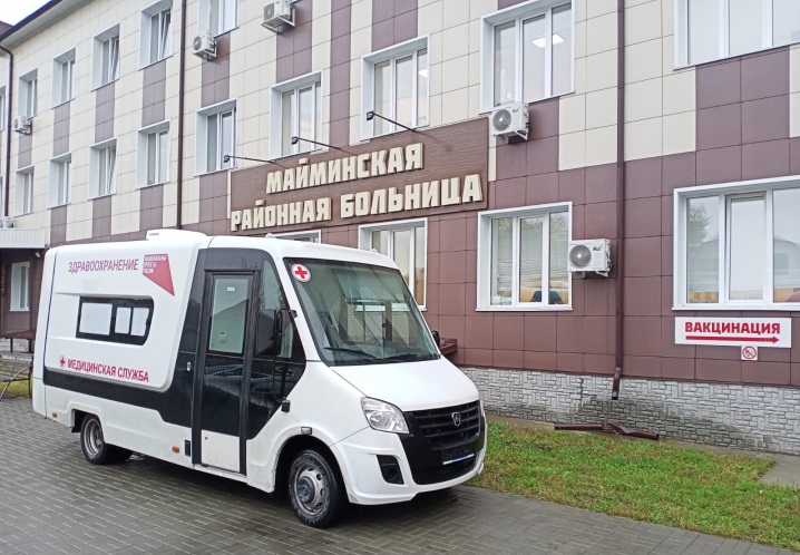 Мобильные фельдшерско-акушерские пункты поступили в Усть-Канский и Майминский районы