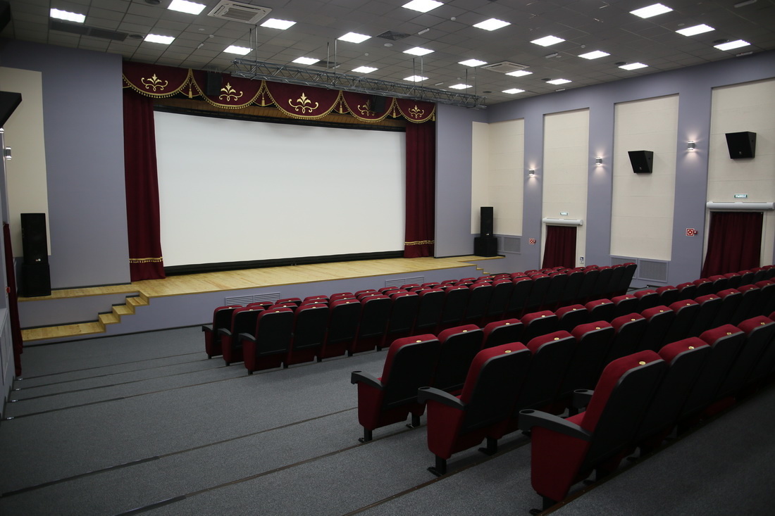 В Республике Алтай смягчены ограничения на работу театров, кинотеатров и кинозалов