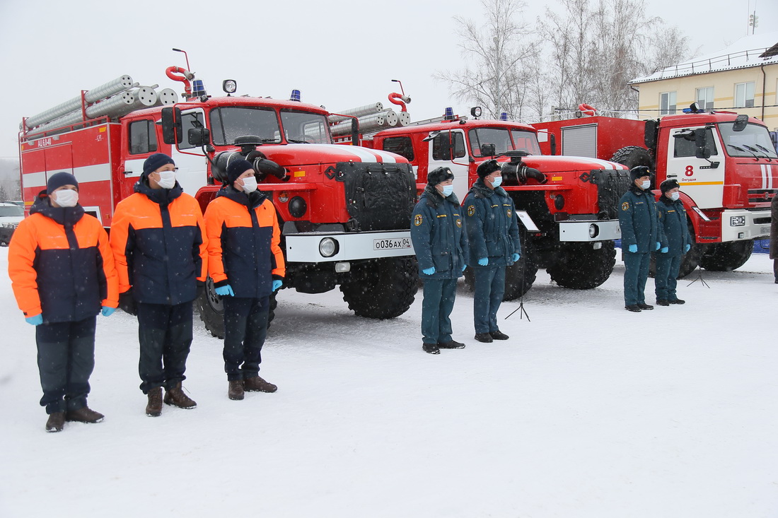 Пожарные Республики Алтай получили приятный подарок