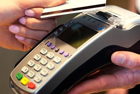 В Республике Алтай количество покупок c использованием платежных карт увеличилось на треть за 9 месяцев 2021 года