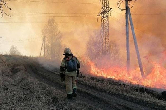 Ликвидирован пожар на границе Горно-Алтайска и Маймы