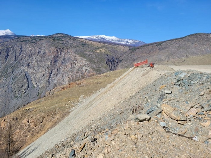 Строительство нового спуска с перевала Кату-Ярык началось в Улаганском районе