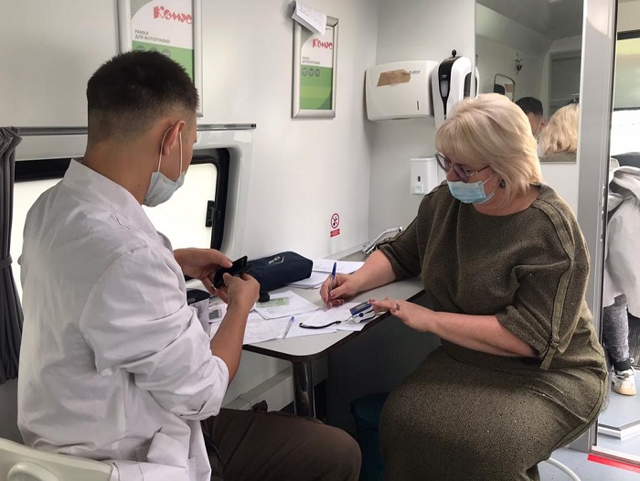 В Горно-Алтайске продолжают работать пункты вакцинации от коронавируса