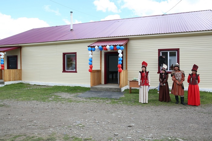 Досуговый центр открыли в селе Мендур-Соккон Усть-Канского района