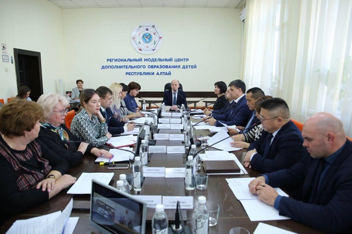Центр для талантливых детей будет создан в Республике Алтай
