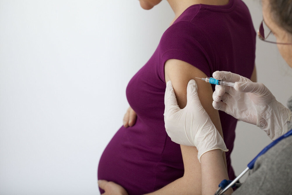 В Республике Алтай продолжается вакцинация беременных против COVID-19