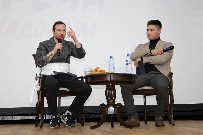 Алексей Чадов провел творческую встречу в Горно-Алтайске