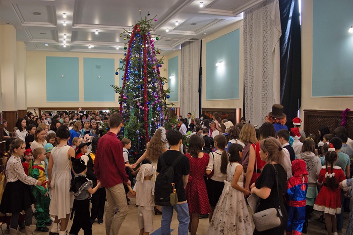 В Республике Алтай прошла новогодняя елка Главы