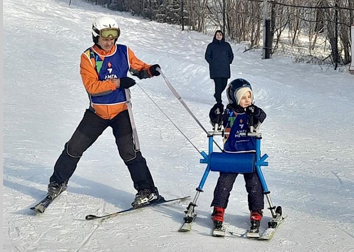 В Горно-Алтайске открыли горнолыжный сезон для детей с ОВЗ