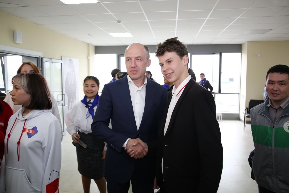 Гранты главы Республики Алтай помогут реализовать проекты для молодежи
