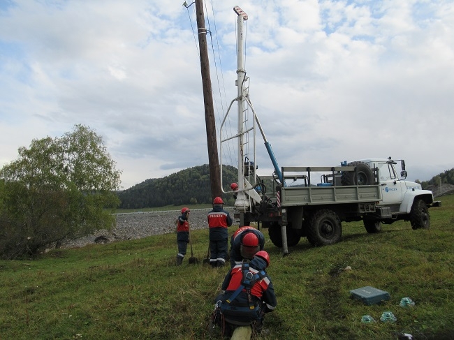 Россети Сибирь направили на ремонт энергообъектов Чойского района 7,5 млн рублей