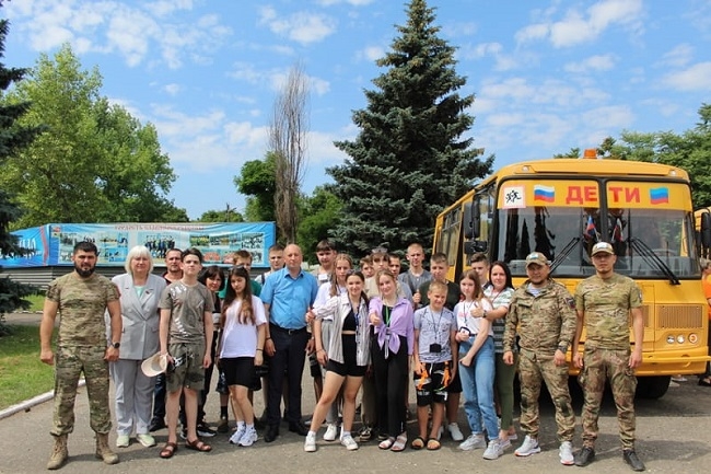 Дети из Славяносербского района ЛНР едут на отдых в Республику Алтай