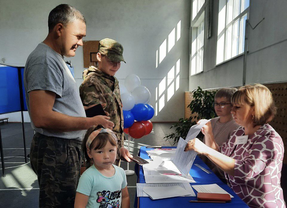Явка избирателей на выборах в Республике Алтай на 10:00 часов составила 12,43%