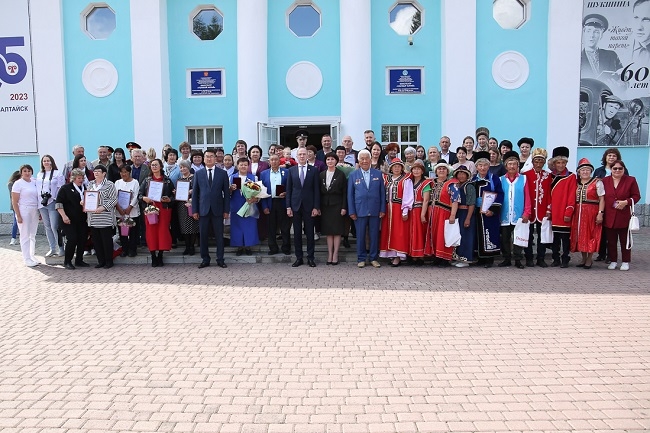Первый региональный родительский форум прошел в Горно-Алтайске