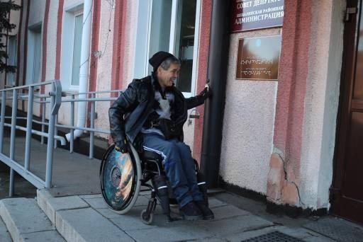 В Шебалино проверили доступность соцобъектов для маломобильных граждан