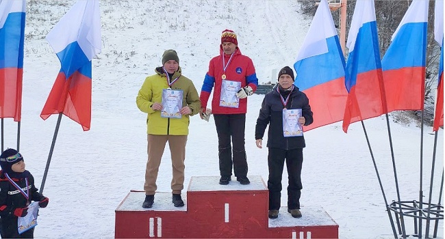 В Горно-Алтайске открыли зимний спортивный сезон 2023-2024 по горным лыжам