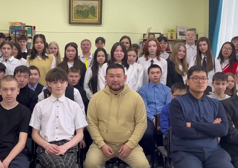 Ветеран СВО встретился со школьниками Горно-Алтайска