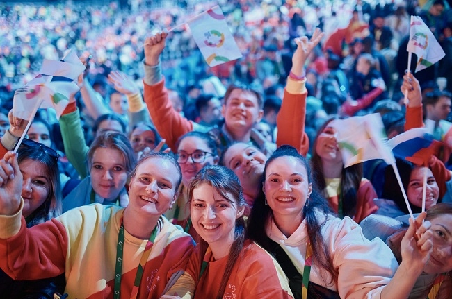 Молодежь из Республики Алтай отправилась на Всемирный фестиваль