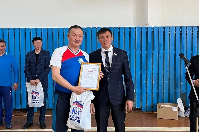 В Улагане при поддержке «Единой России» прошли соревнования по волейболу