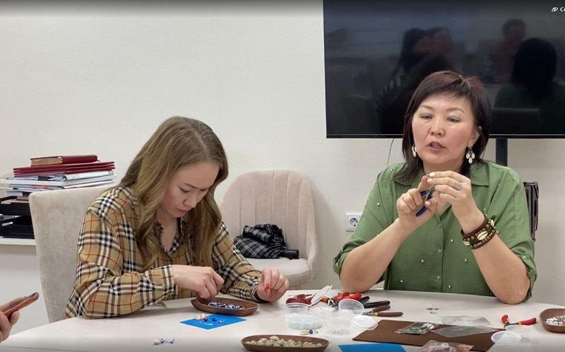 «Защитники Отечества» в Республике Алтай организовали мастер-класс для женщин