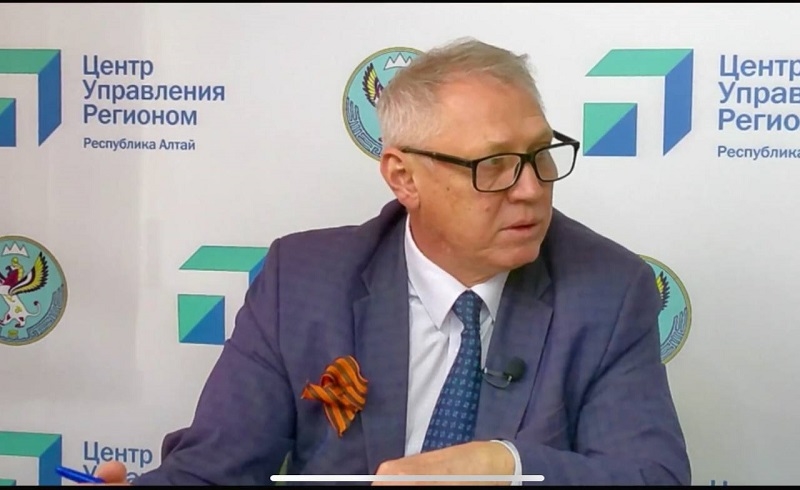 Министр здравоохранения Республики Алтай ответил на вопросы в прямом эфире