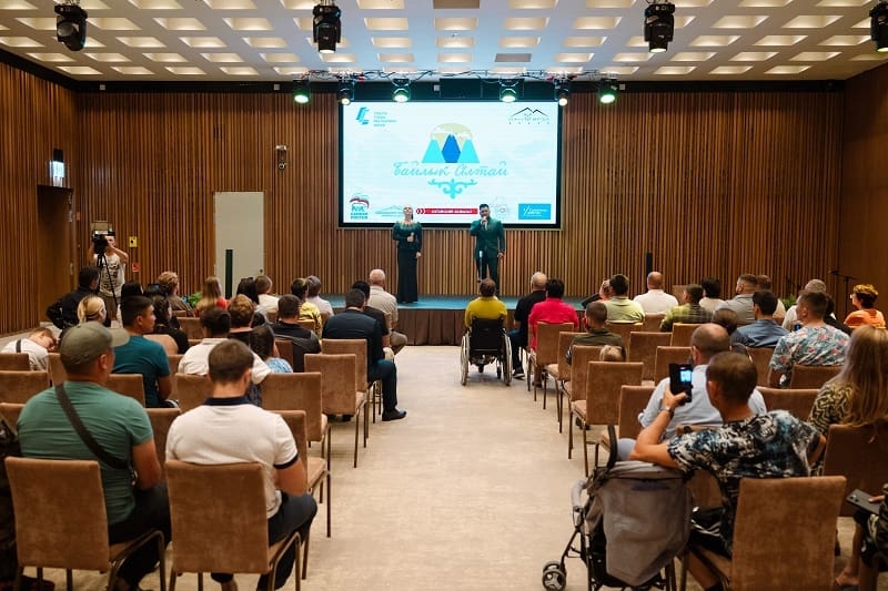 На курорте Сбера «Манжерок» прошел социальный форум «Байлык Алтай» для участников СВО