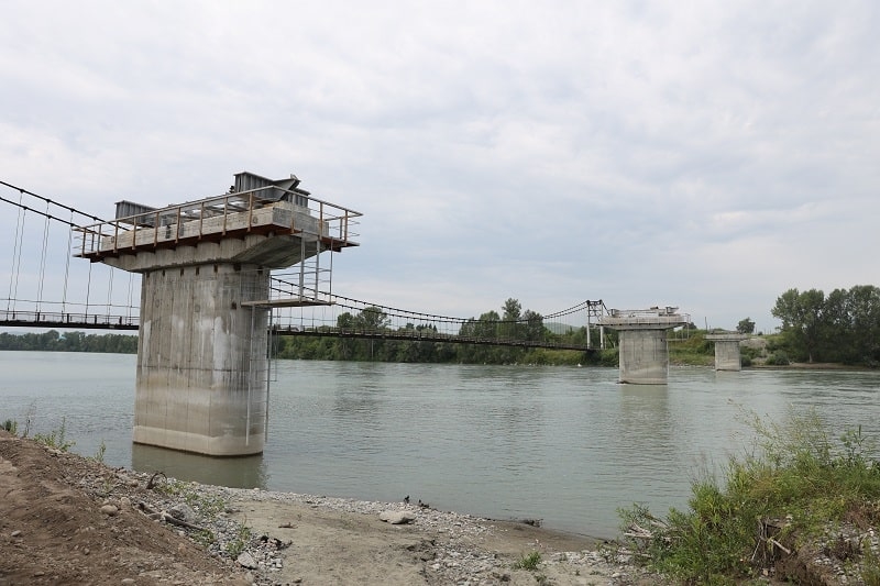 Турчак: Минтранс профинансирует досрочное завершение строительства Платовского моста