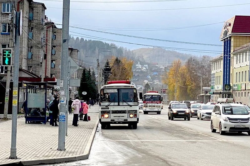 На Алтае начала работу «горячая линия» по вопросам работы пассажирских автобусов