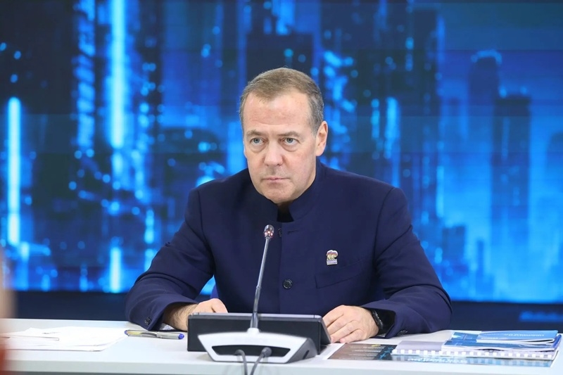 Дмитрий Медведев: технологическое лидерство страны — важная экономическая цель