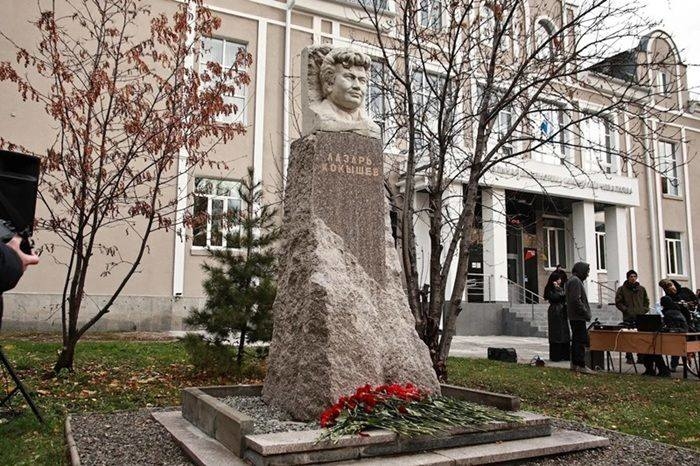 Андрей Турчак поздравил с Днем алтайского языка